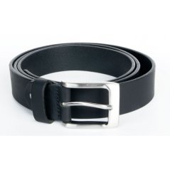 Kožený černý opasek 125 cm dlouhý z pevné silné kůže s matným povrchem 35 mm široký