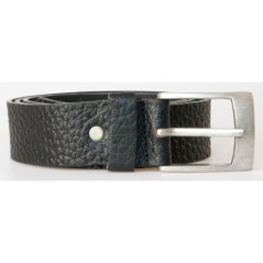 Kožený černý opasek 125 cm dlouhý z pevné silné kůže s reliéfní strukturou 38 mm široký