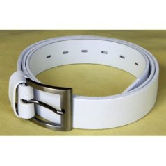 Pánsky biely kožený opasok. Šírka 32 mm, dĺžka 130 cm